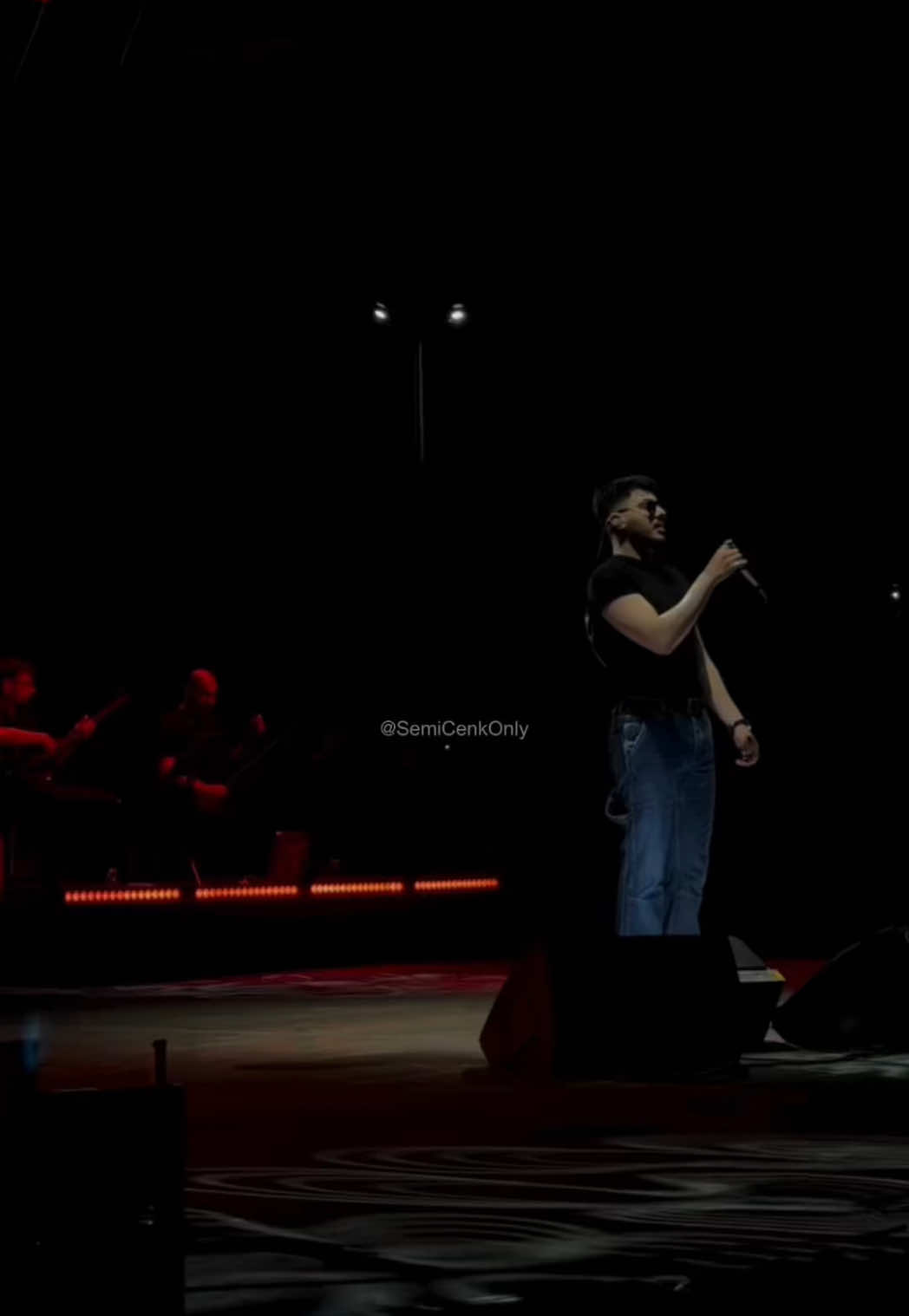 Semicenk 🎵 Geri Dönemedim Kurdish #turkiionly#turkiionlykurdish#turkiionlypriva #semicenk#semicenkonly#semicenkpriva #GeriDönemedimkurdish#emrealev #semicenkkurdish#semicenkurdish#semicenkkurd#kurd #kurdish #kurdishlyrics #slemani#hawler#duhok#zakho#kurdishsong#turkish#turkishsong #گۆرانی_تورکی #fyp #foryou #foryourpage #viral #konser #semicenkkonser#semicenkkonseri 