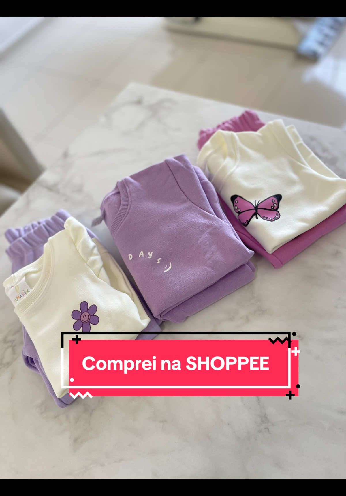 Conjuntos maravilhosos que compre na shoppee. #lookinfantil #lookquentinho #macacoes #criança #pijama #diasfrios #inverno #roupainfantil #maternidade #conjuntoinfantil #maternidade #maes #maedemenina 