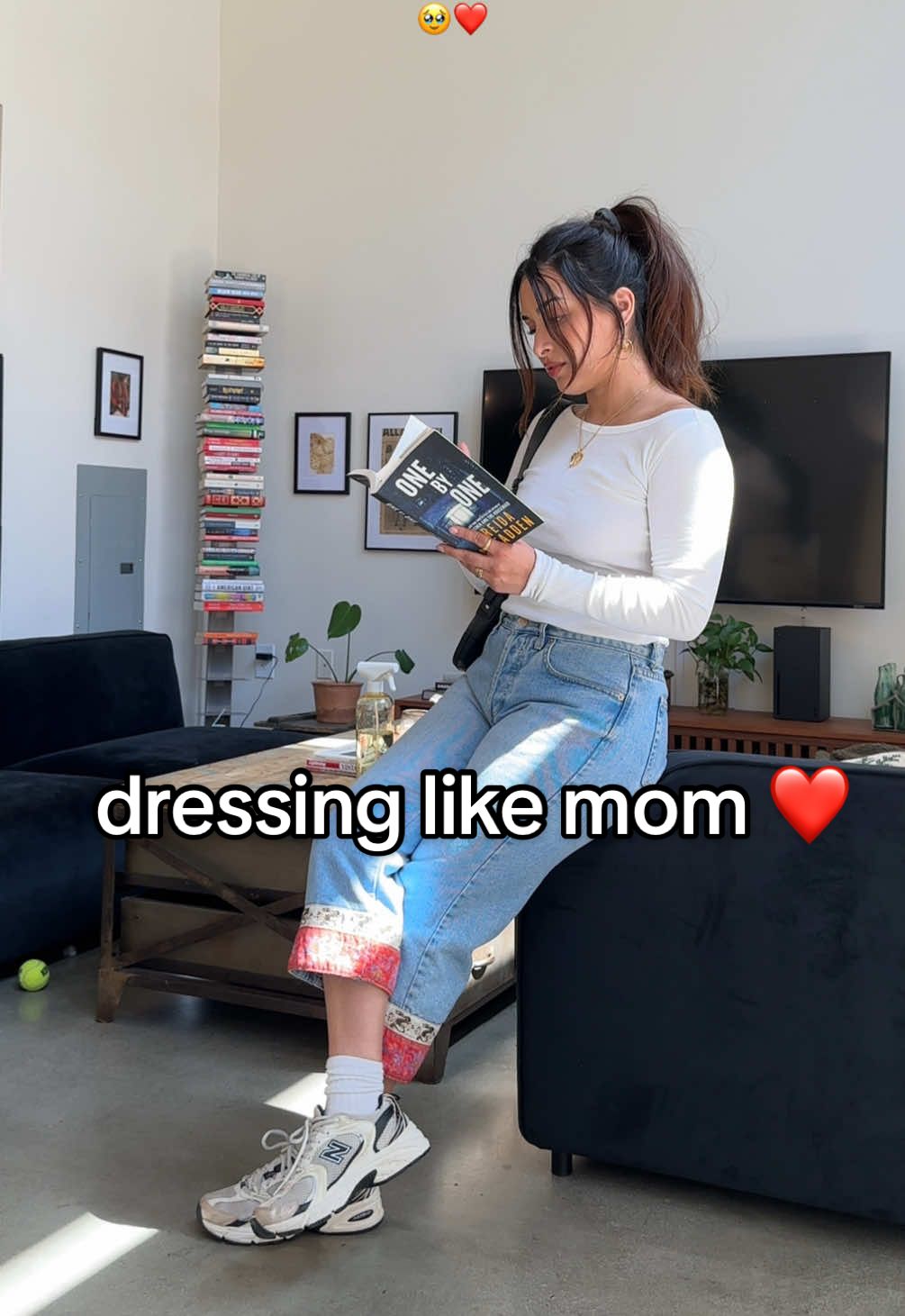 dopamine dressing is my new personality #OOTD #stylingoutfits 