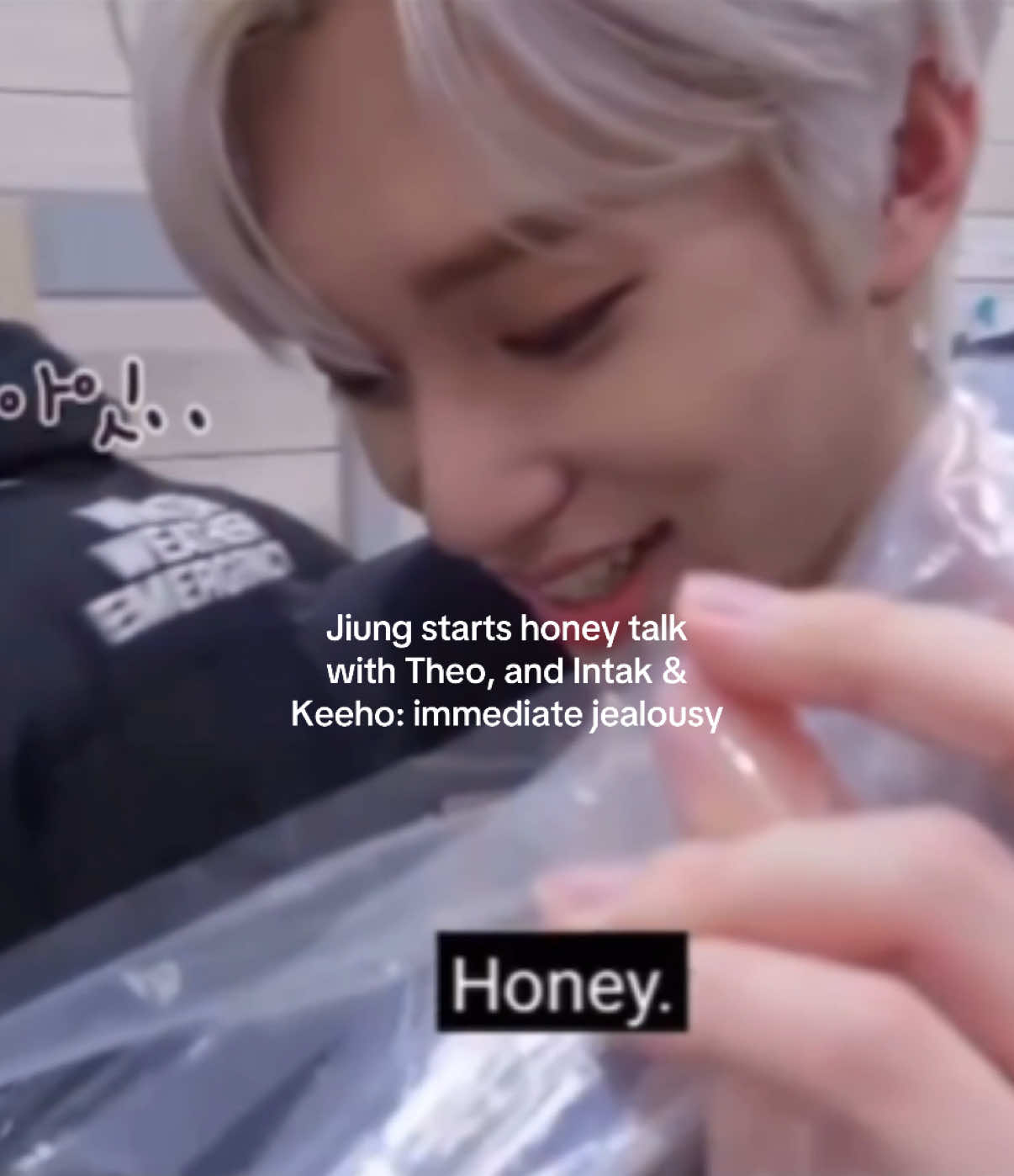 Theo is so cute here😍😍 #p1harmony #theo #theop1harmony #jiungp1harmony #jiung #intak #keeho #p1h 