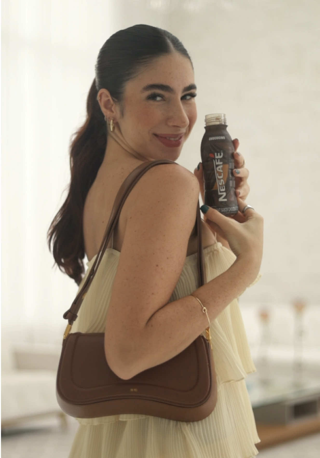 Get ready comigo e com meu segredinho final: Nescafé Gelado. 🤎 @Nescafé BR  #Publicidade #PerfeitoParaMomentosImperfeitos