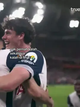 gagal main di ucl 😭 #fypsounds #fypシ゚viral #manchesterunited #totenham #uel#uelfinal