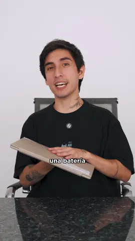 ¿Esta es la laptop MÁS LIVIANA y con MÁS BATERÍA del 2025? 🔋 Vamos a comprobarlo en este UNBOXING de la ZENBOOK A14 de ASUS 📦✨  #ZenbookA14 #ASUS #ASUSPeru #Laptop #Review