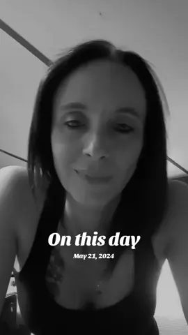 #onthisday #lookatmenow #foundmyself #lovinglife #selflove #fypシ #stillgoingstrong #teamjelly💙💚 #growth 