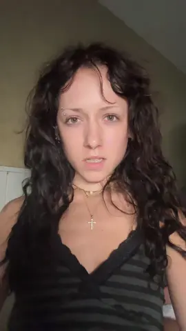 @carly #wlw #fyp #foryou #whyeverybodythinkwefucked#besties #lesbian #gay #viral #trendingaudio
