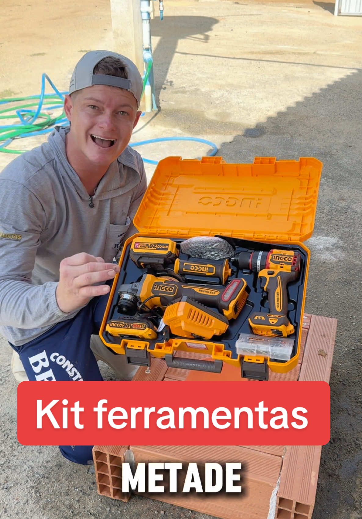 Kit esmerilhadeira e parafusadeira a bateria com o menor preço #dicas #obra #ferramenta #pedreiro #construcao 