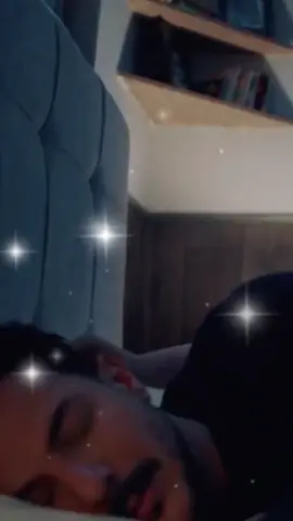 قالت بحبٍّ..صباح النور قلت لها ما أشرق النور إلا من محياكِ قالت:صباحك ورد قلت..أقطفه من وجنتيكِ أرقّ الورد خداكِ قالت:صباحك عطرٌ قلت..أي شذىً أزكى من العطر إن مسّتْه كفّاكِ؟ قالت:صباحك حُسنٌ قلت..لست أرى حسنا كحسنكِ إلا في مراياكِ!❤️🫰 #باسل_خياط #❤️ #في هذا اليوم 