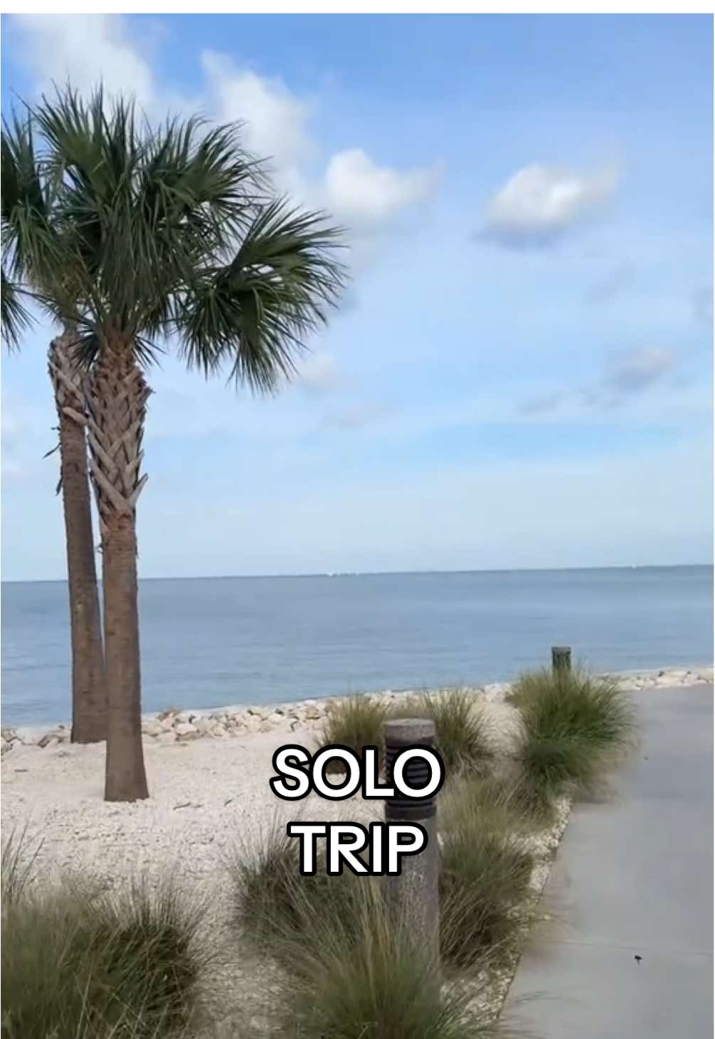 Middle seat always gets the armrest, pal.  #travelvlog #comewithme #babymoon #pregnancy #dayinmylife #ditl 