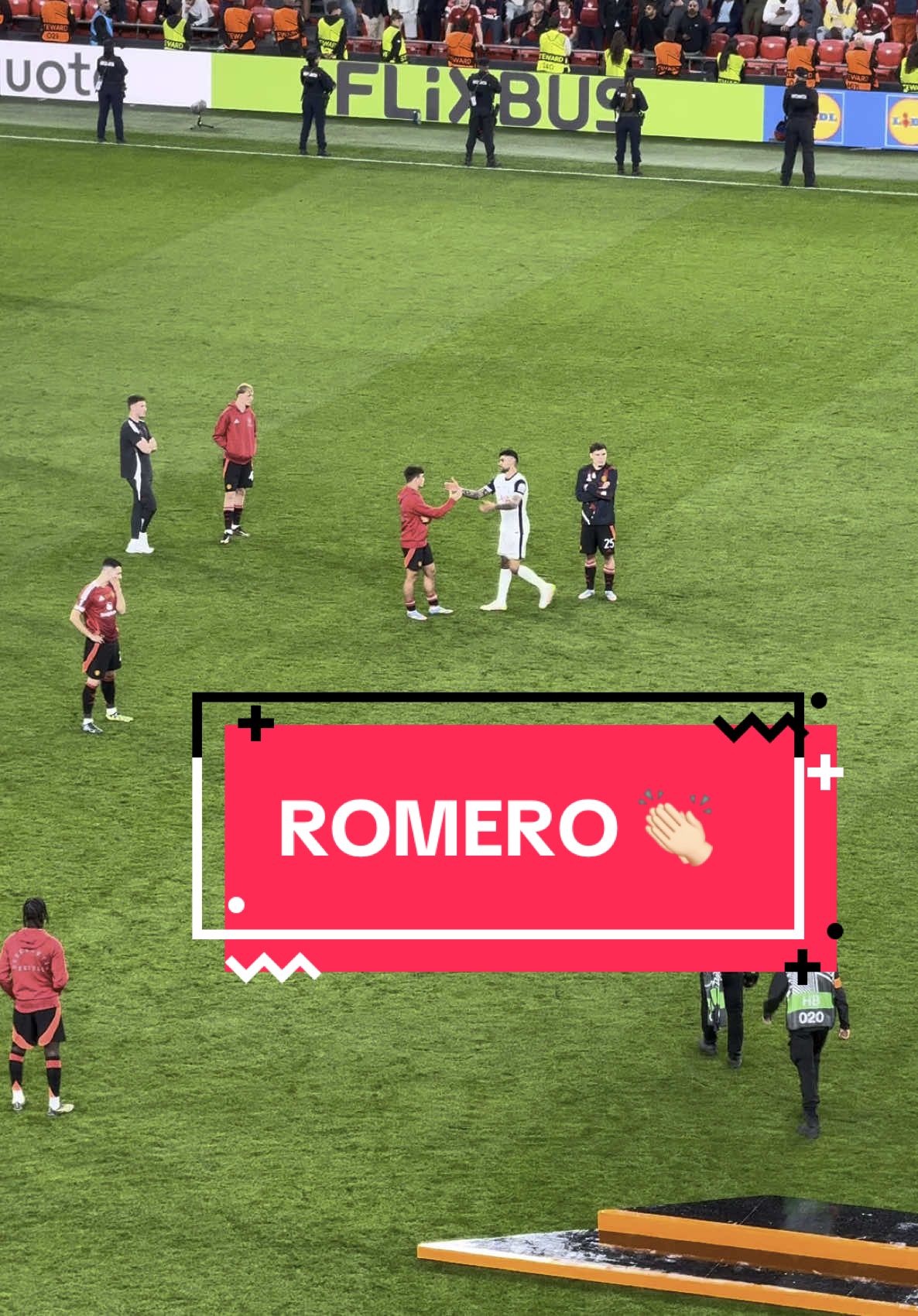 Romero, first player to salute Man United players after their defeat. RESPECT 👊🏼 #sportsontiktok #europaleague #uel #final #tottenham #manchesterunited #africansports #romero 