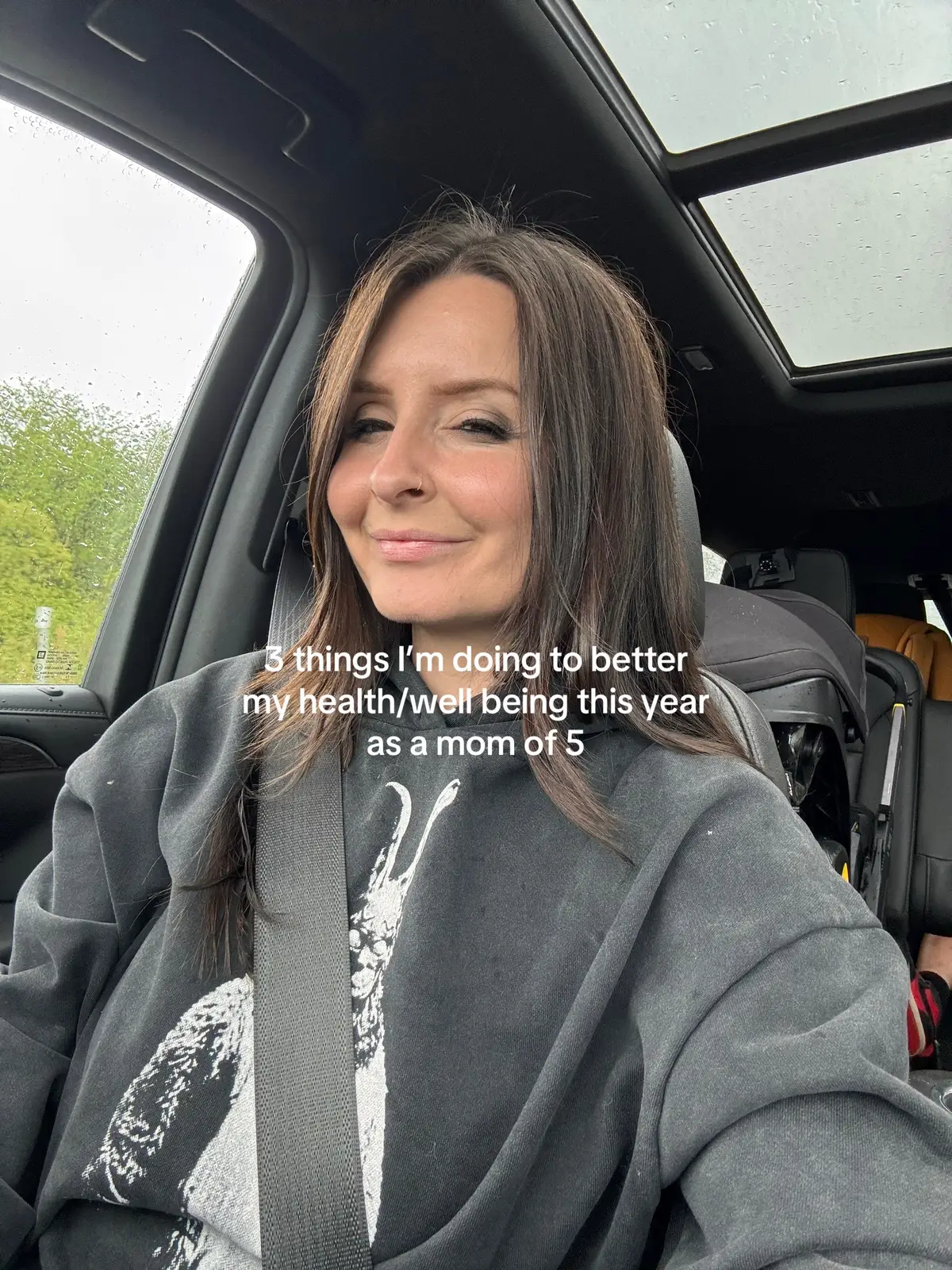 What is something you’ve been doing? What’s your fav health/wellness hacks/tips?  #nontoxic #mouthtape #oilpulling #redlighttherapy #wellbeing #healthandwellness 