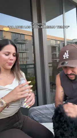 Eso no se hace 🤌🏻🤌🏻 dígame uds quien ganó! 😳🙄#pranks #challengepareja #humorlatino #risass 