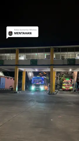 Membalas @Mletree monggo #sugengrahayu #sumbergroup #fyp #xybca #lewatberanda #busjawatimuran #videobus #jatimanraceway #storytime 