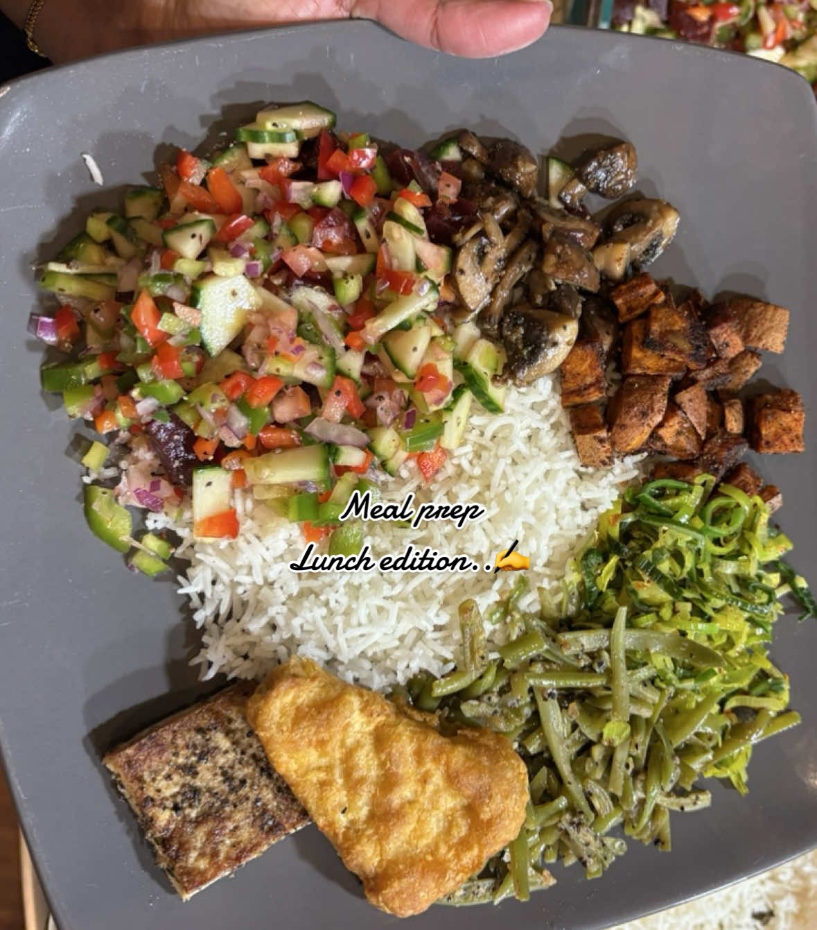 #lunch #lunchideas #veganrecipes #mealprep #vegetarian #Foodie #foodtiktok #lunchtime 