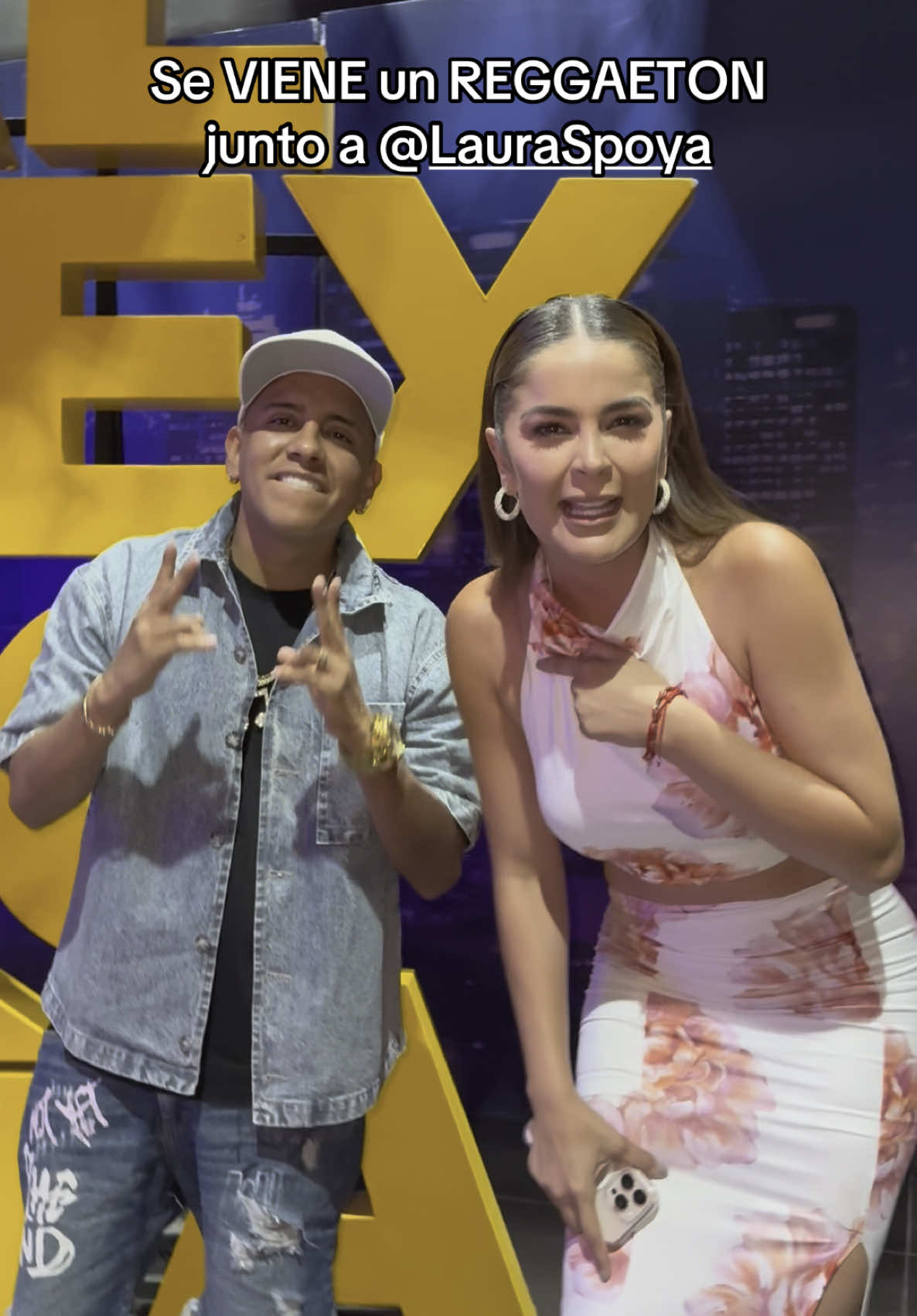 Hacemos un Reggaeton OLD SCHOOL o un REGGAETON MODERNO !!! @Laura Spoya  #fyp #viral #reggaeton #lauraspoya #elcangridelcallao 