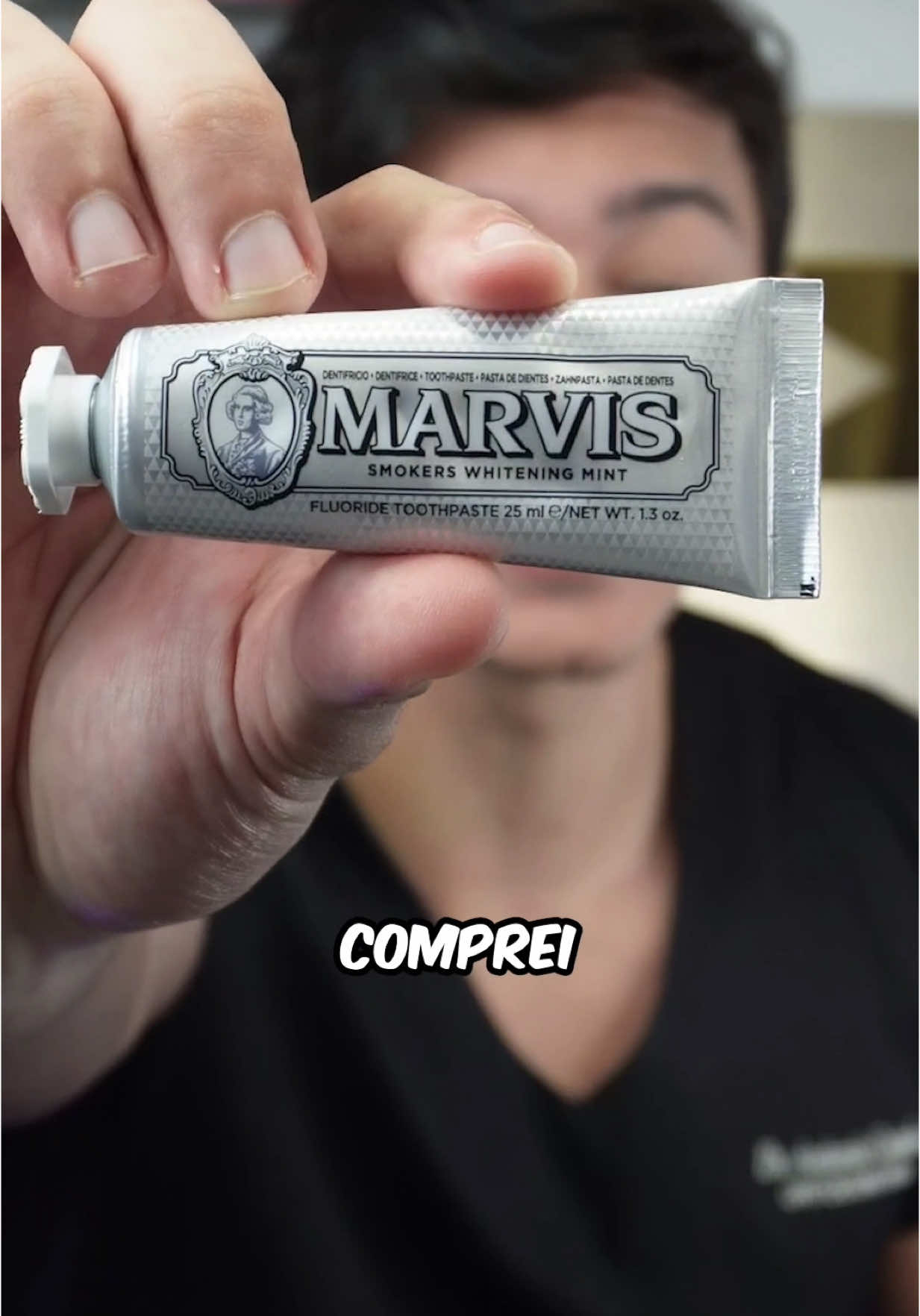 Testei a Pasta Marvis que deixa tudo branco... #clareamentodental 