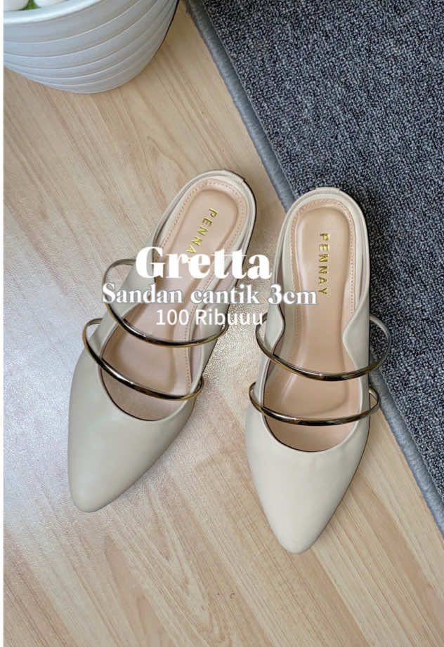 Naksir bangt sama sandl mules satu ini😭🥹 #sandal #heels #heels3cm #peenay #elegantlook #elegantstyle #fashioninspo #fashioninspiration #timelessstyle #sandalmules #trend #masukberanda 