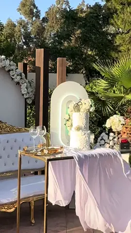 @Hotel el forsane saida ❤️❤️ la decoration =>@Queen évents #WheneverWherever #Meme #MemeCut #CapCut #weddingvibes #weddingday #weddingcake #weddingcakechallenge #mariage💍 #cake #drone #raideluxe #cakedecorating #cakedesigner #rai #cakedesign #cakeart 