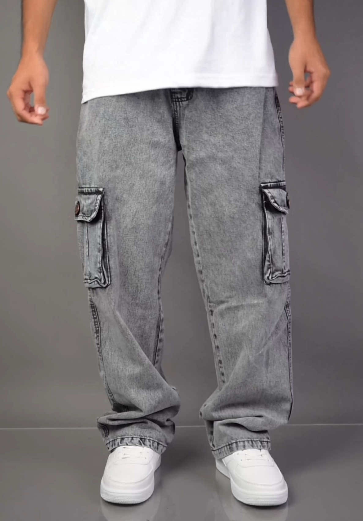 👖 JEANS CARGO 1.2 👖 📌PROMOCION: 2 X 139.90 1 X 79,90 📌TALLA DISPONIBLES DE LA 28 A LA 34 📌MATERIAL: JEANS RIGIDO 100% ALGODON 📌DELIVERY TOTALMENTE GRATIS TE LLEVAMOS HASTA LA PUERTA DE TU DOMICILIO