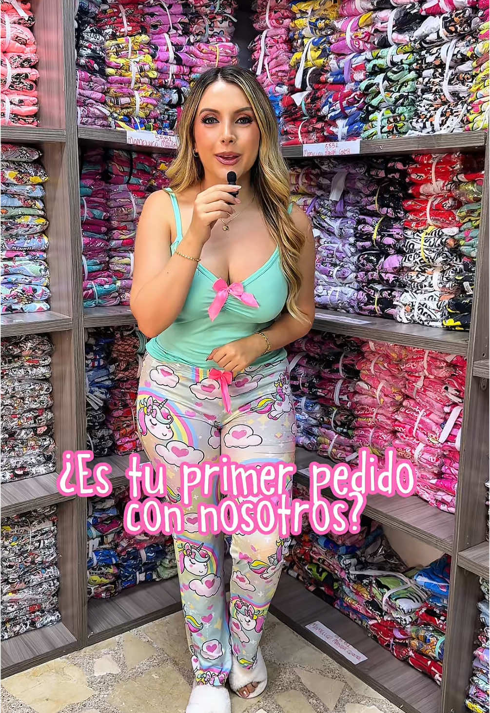 🌙 ¿Primera vez con Santa Julieta? Haz tu primer pedido de pijamas y descubre por qué tantas emprendedoras confían en nosotros 💖 ✨ Variedad increíble 💰 ¡Precios que te harán soñar despierta! 📦 Y lo mejor... ¡pagás al recibir en la puerta de tu casa! Empezá a vender con confianza y estilo con Santa Julieta 🛍️ Para más info ⬇️ 👩🏻‍💻3128082951 👨🏻‍💻3206625965 👩🏽‍💻3215184784 Hacemos envíos a todo el país🇨🇴 y a otras partes del mundo 🌎 #SantaJulieta #PijamasConAmor #PagoContraentrega #emprendedores #negocios  #pijamasmayoristas #distribuidora #comprasonline #somosfabricantes #medellin #blusas #conjuntos #pijamasmujer