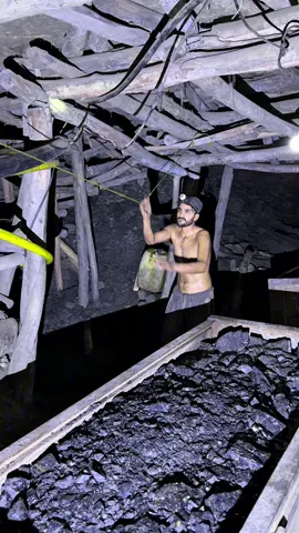 Black diamond mining with 2500 feets deep underground #coalminer #blackdiamond #gold #minerals #support #plzdontunderviewsmyvedios #coalmine #blackdiamond #gold 