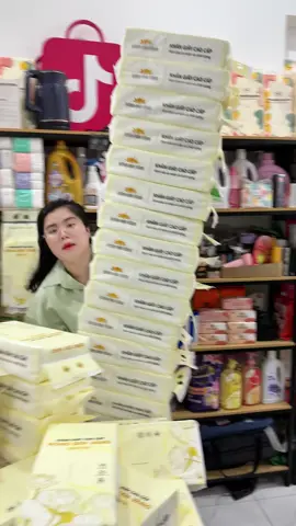 Đúng lúc đúng thời điểm #xuhuong #khangiay #khangiayrut #khangiaycaocap #khangiaybongsenvang #khangiaytreotuong 