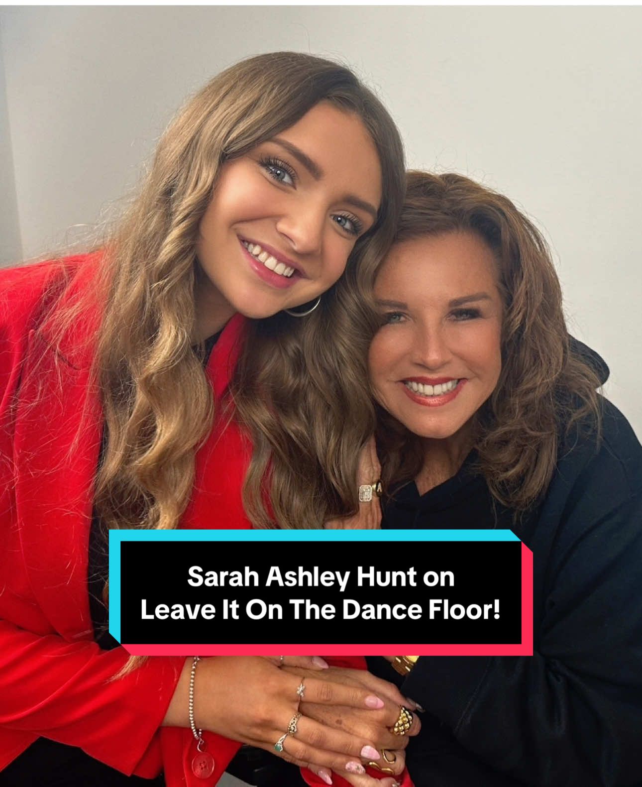 Nowhere near enough time to spill with @sarah ashley hunt🩶 🎙️👏🏼 go listen to part one of her episode on #LeaveItOnTheDanceFloor NOW ✨ #aldc #aldcalways #abbylee #dance #dancemoms #abbyleemiller #fyp #abbyleedancecompany #podcast #leaveitonthedancefloorpodcast #abbyleedancewithme #podcastlife #dancemomsedit #dancemomsclips 