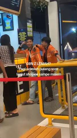 100% human#ojol #shoopeefood #shopeefood #drivershopeefood #gojek #pembisnismuda #drivershopee #pejuangrupiah #ojoltiktok 