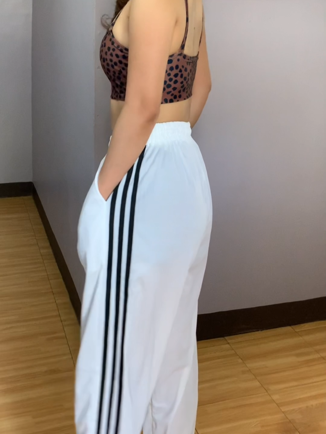 jogger pants for men and women💗✨ #joggerpants #baggypants #trackpants #pantsformen #pantsforwomen #otherway #straightlegpants #sweatpants #fyp 