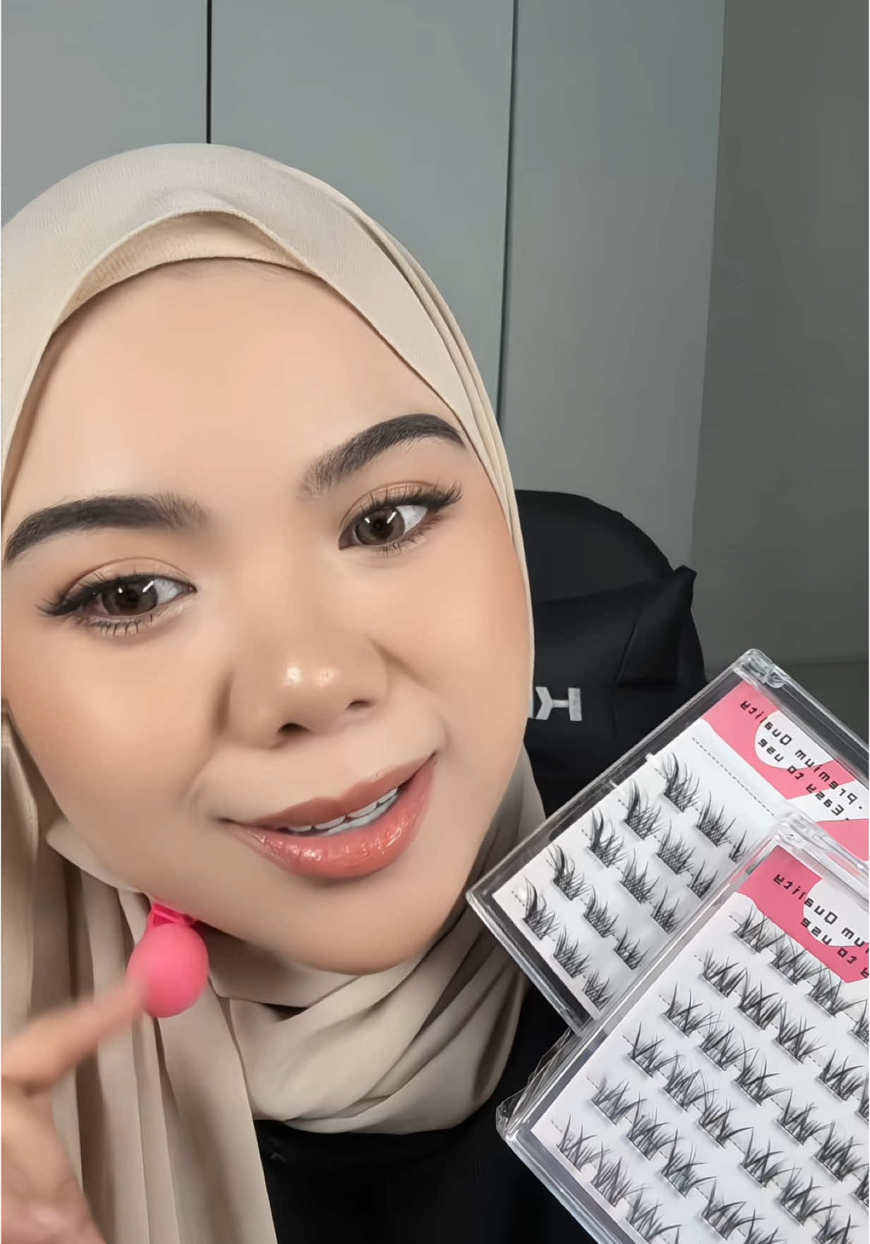 eyelash glue free paling mudah dan cantik lekat² je dah siap 😍   #eyelash #eyelashes #lashes #lashestutorial #eyelashextensions 