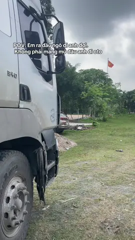 Lần đầu được đi xe to có đôi chút bỡ ngỡ #pov 