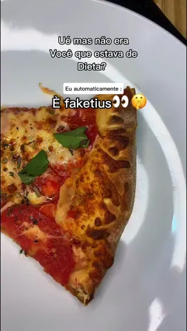 Não me lembro não 🙂‍↔️😁 #pizza #pizzadoce #pizzadechocolate #FoodLover #amocomida #gordiceboa #FoodLover #fyp #gordiceboa #foryou 