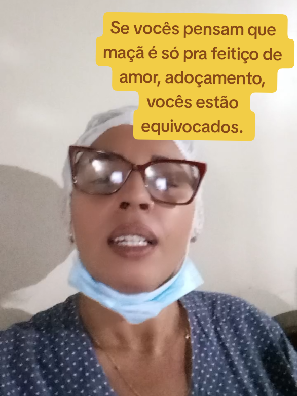 Façam e voltem aqui pra me contar o resultado. Não façam em lua minguante, de preferência nova ou crescente. Não tem dia certo, melhor horário durante o dia ainda quando o sol estiver brilhando. Tudo pra prosperidade, deve ser feito com os raios de  sol, pela manhã, sol é o astro que atrai prosperidade, abundância, fartura na sua vida financeira. É meus amores, maçãs são usadas pra diversas finalidades.#FilhadeNanãeOxóssi#Umbandaraíz#Axé#Foryuoviral🍎💜💚