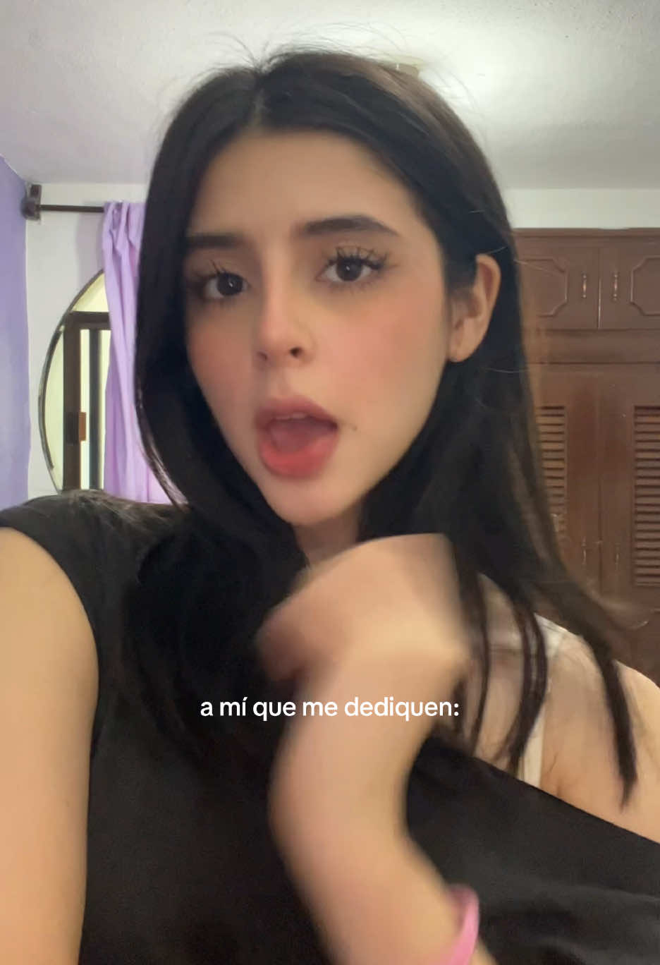 Mora siempre tirando factos 