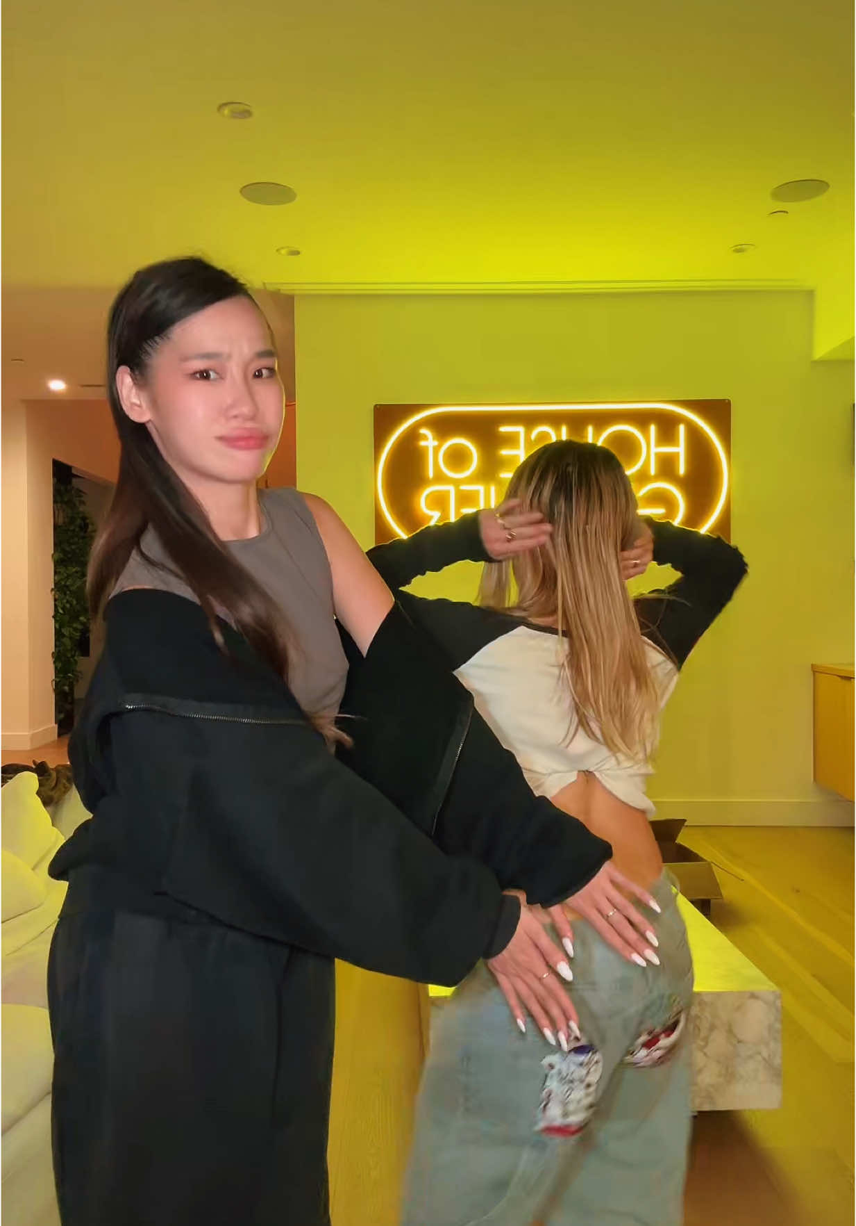 OVERprotective sister said “nope” @Chana 