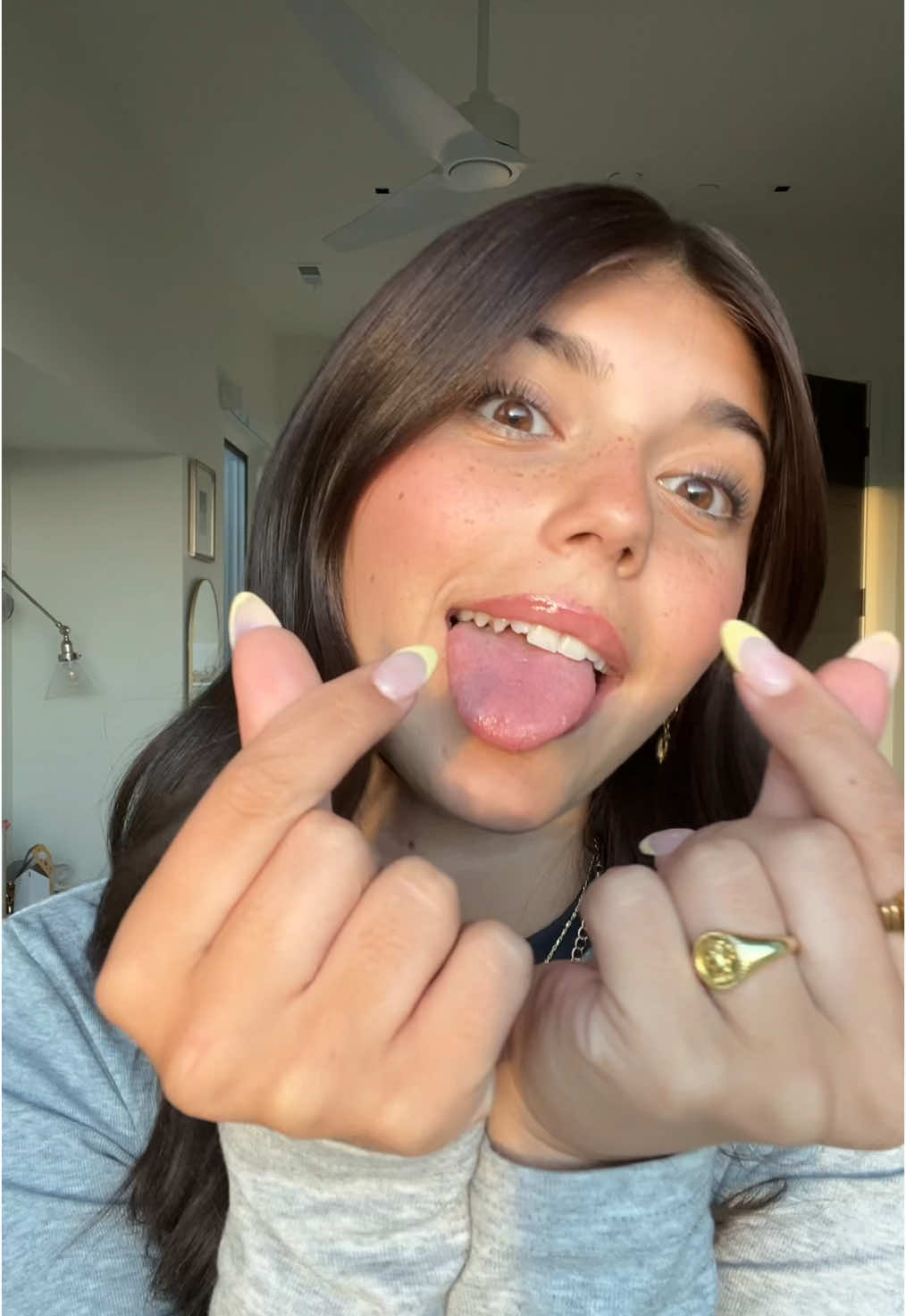 💛 