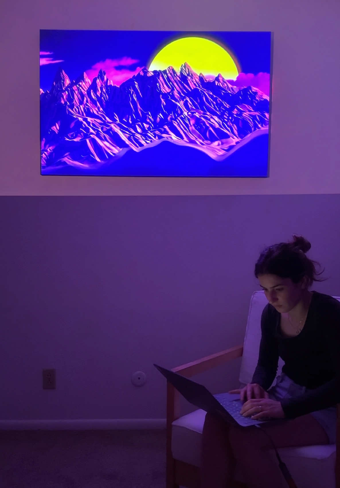 Mont Blanc — Projection Mapped Using MadMapper and one @XGIMI Horizon S Max projector, I mapped layered animations onto this new piece to bring it to life. The textures shift, the light moves — echoing the changing moods of the mountains. Drop a 🏔️ if you want to see more behind the process. #projectionmapping #montblanc #madmapper #xgimiprojector #dillystudio #artinmotion #visualstorytelling #newmediaart #immersiveart #livingart