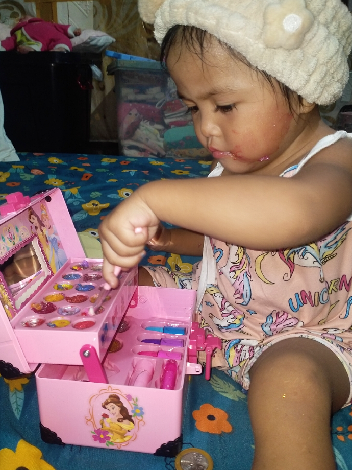 Sobrang ma kyooot na make up toys set for your little princess mami 🩷🩷 #toys #makeuptoys #toddler#MomsofTikTok #play #makeitviral #fyp 