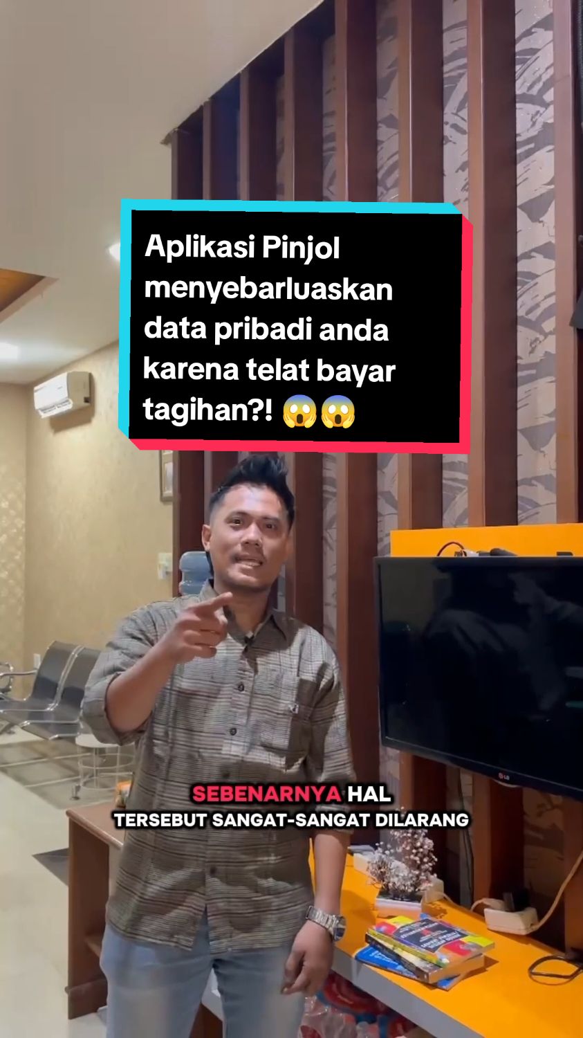 Aplikasi Pinjol menyebarluaskan data pribadi anda karena telat bayar tagihan?!😱😱😱 Simak penjelasan hukum berikut! #pengacara #hukum #fyp #fyppppppppppppppppppppppp #fyi #pinjol #datapribadi #perlindungandatapribadi #bayarwoi #hutang #tagihan 