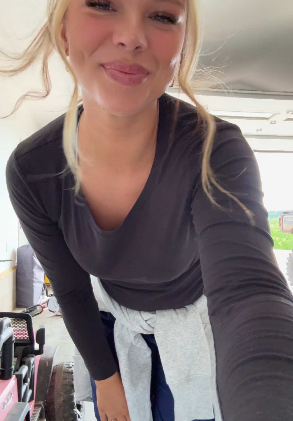 When you finally get to ditch the mom clothes and trade them in for your scrubs. 😜 #nurse #workingmom #momlife #fyp #fypシ  #foryoupage 