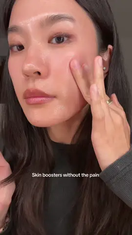 when I’m feeling lazy this is sometimes my one step night time routine it’s that good 🙂‍↕️ @REJURAN US c-PDRN turnover ampoule  #rejuranpartner #skinbooster #skintreatment #koreanskincare #kbeauty #glassskin #REJURAN #TurnoverAmpoule #cPDRN #pdrn #salmondna #antiaging #skincare 