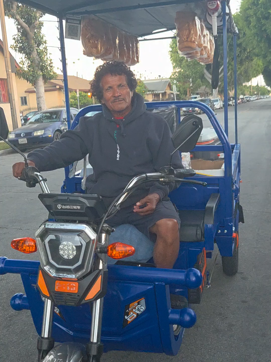 #elotes #Southcentral #theplug #losangeles #fyp #fallos #support #ebike #raspados #chicharons 