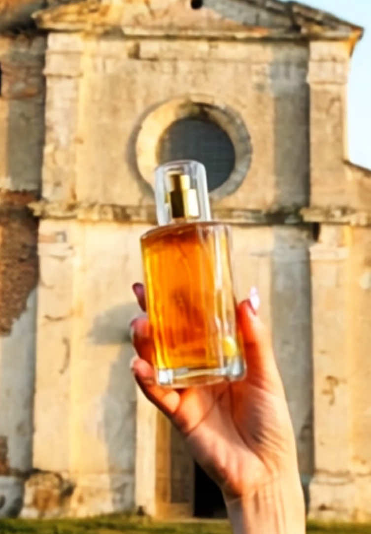 High end, understated yet revealing taste, leaving a deep impression on people.#fragrancetok #gymscent #perfumelover 