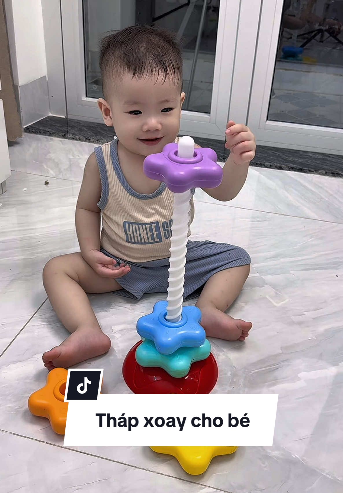 Chơi mấy tiếng đồng hồ chưa chán luôn các mom ơi @@Mẹ Quin Của Gold##dochoichobe##thapxoay##dochoitreem##mebimsua