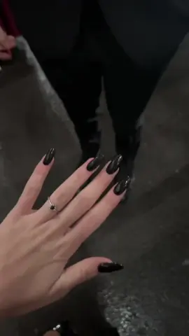 Go shop at https:viladevon.myshopify.com/ We have new sales available right now!! 2025 will be our year ✍️ - - - - - - #motivation #mindset #luxury #dreamlife #wifimoney #entrepreneur #luxurylifestyle #entrepreneurlife #entrepreneurship #success #business #makemoney #financialfreedom #budget #debtfree #debtfreedom #wealth #millionairemindset #Lifestyle #uk #usa #unitedkingdom #spain #germany #france 