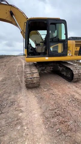 Ra đời là 1 chuyện😥#mãyucdaovietnam #komatsu200_8 #nghenghiepcuatoi #tamtrang @CTH🉐 