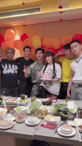 Cám ơn các t.iu của 🐷 #hieuthuhai #Hurrykng #Negav #Manbo #Weanle #baushowbaotram 