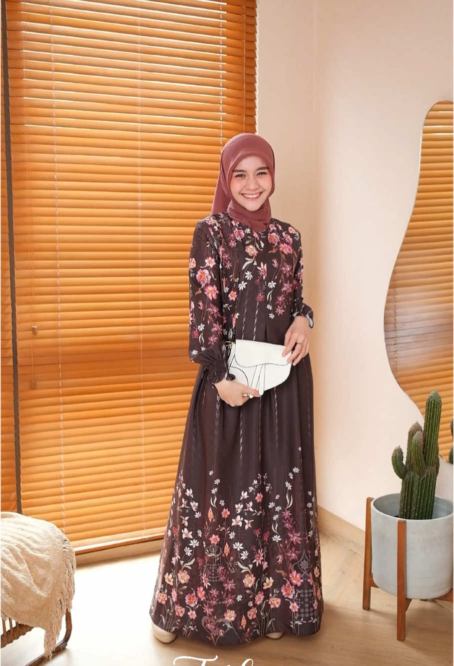 Dress yang paling BEST SELLER‼️ #ootdfashion #outfitideas #OOTD #dresskekinian #fypシ゚ #ootdhijabstyle 