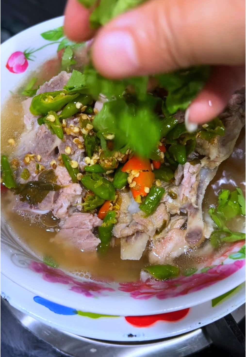 เล้งแซ่บ ราดพริกขี้หนูหอมๆ #เล้งแซ่บ #ต้มเล้งแซ่บ #เมนูง่ายๆ #เมนูประจําวัน #อาหาร #เมนูดังtiktok #เมนู #อาหารทําเอง #กับข้าว #แนวแซ่บ #เมนูโปรด 