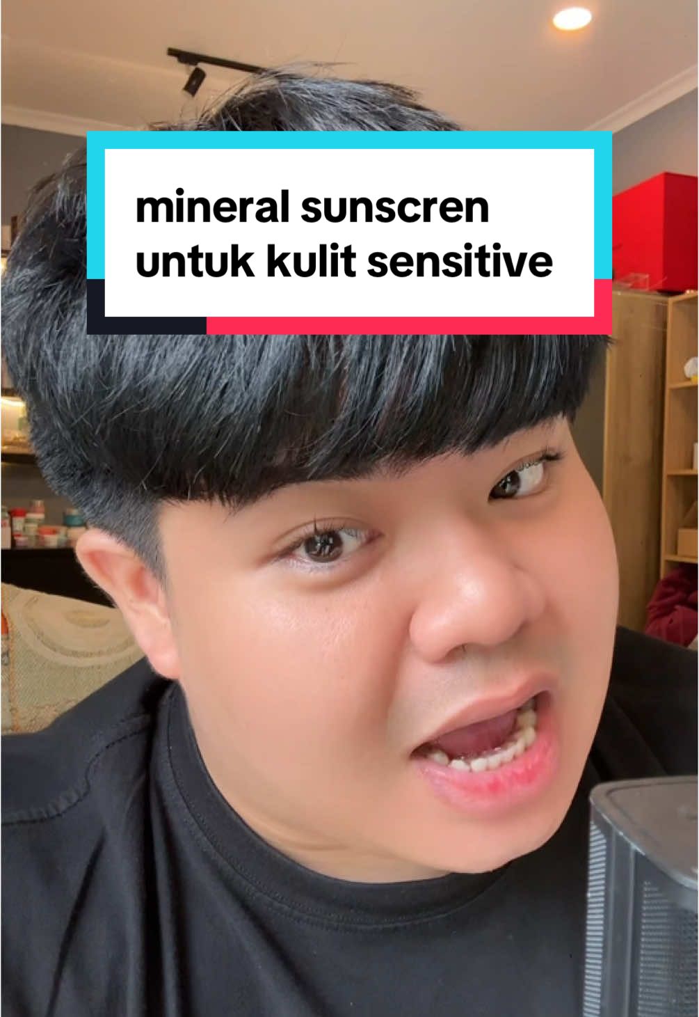 ada yang udah coba mineral sunscreen nya elformula ini ? let me know in the comment ya.  thank you elformula for sponsoring this video  #skincare #skincaretips #skincarehack #skincareroutine #sunscreen #Physicalsunscreen #Elformula 
