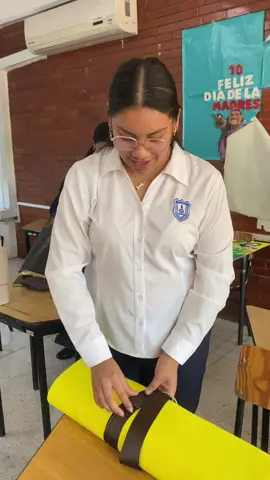 Algunos de los materiales del 2-A #maestras #maestrasdetiktok #normalistas_en_acción #normalistas #maestraspreescolar #miparati #mexicantiktok #bycened #durango🦂 
